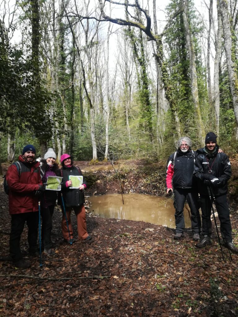 corso di escursionismo foresta umbra